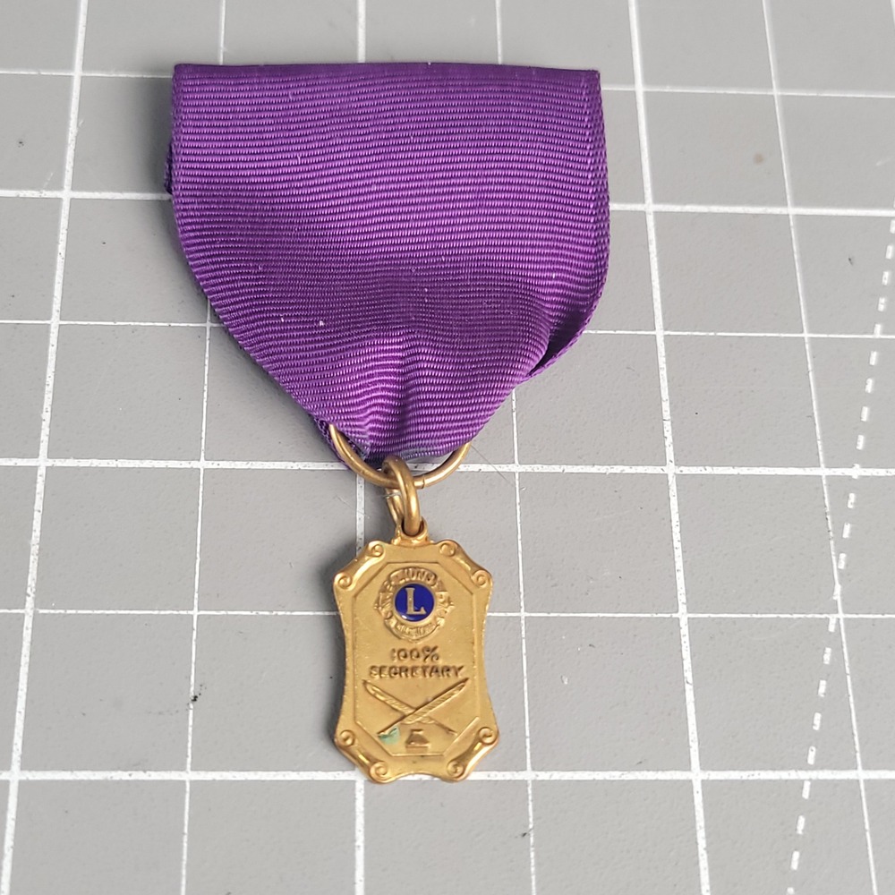 Vtg Lions Club International 100% Secretary Pin Medal Purple Ribbon Gold Tone